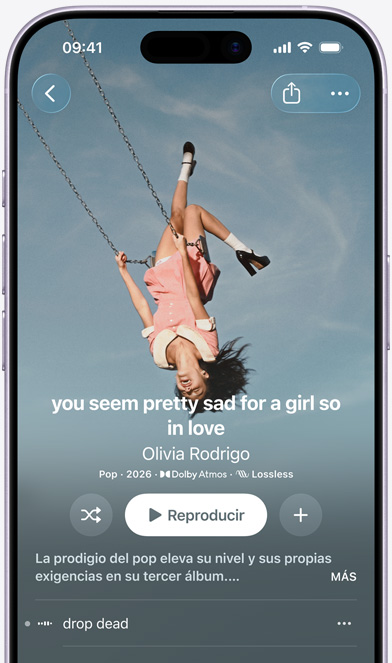 Pantalla de un iPhone que muestra el álbum "You seem pretty sad for a girl so in love" de Olivia Rodrigo en Apple Music