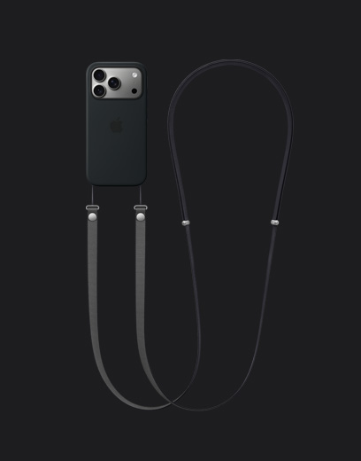 iPhone 17 Pro, face arrière, argent, muni d’un étui en silicone noir avec MagSafe et d’une bandoulière gris foncé